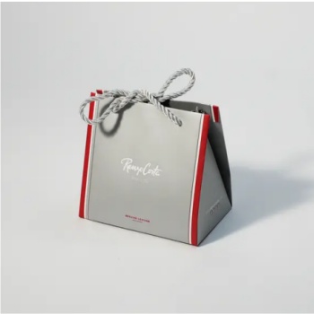 How OEM Coloured Paper Bags Elevate Brand Identity in Retail Packaging